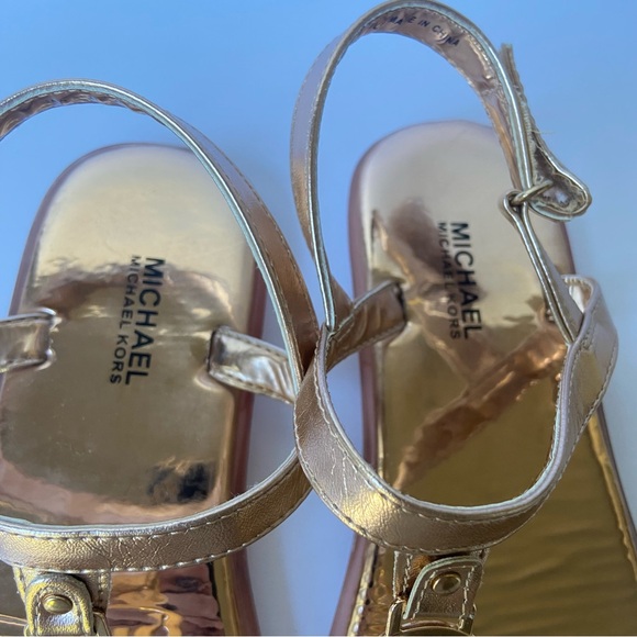 Michael Kors Jaylyn 3 Rose Gold Sandals Size 3 - Picture 10 of 11